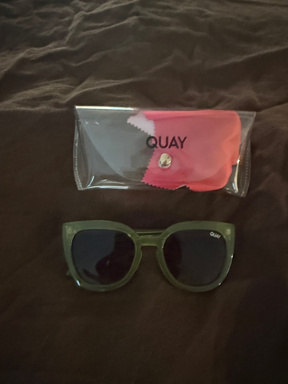 Quay sunglasses - Picture 3 of 4